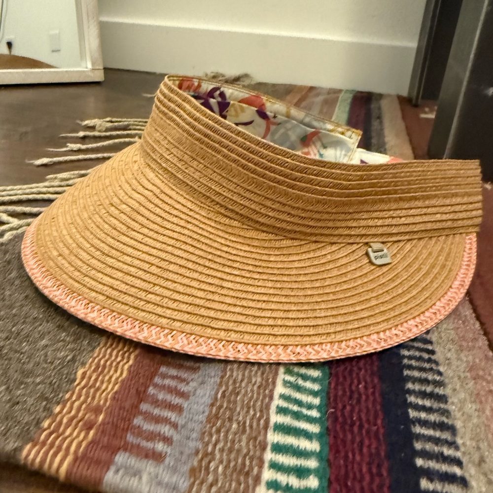 Pistil Cecily Visor NWOT - Picture 2 of 7